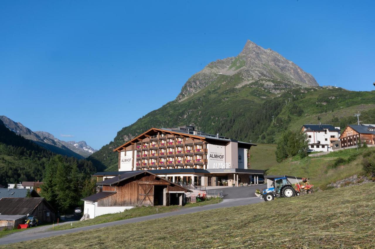 Hotel Almhof Galtür Exteriör bild