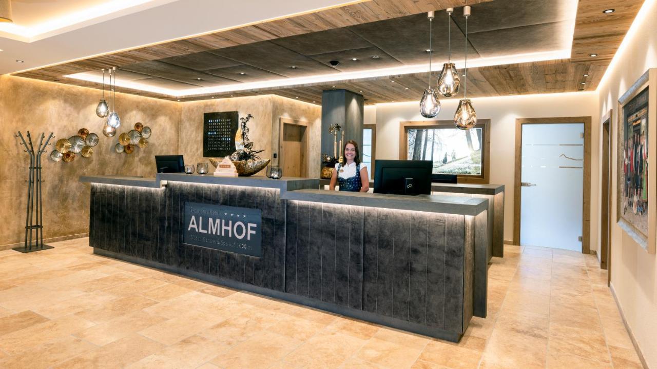 Hotel Almhof Galtür Exteriör bild