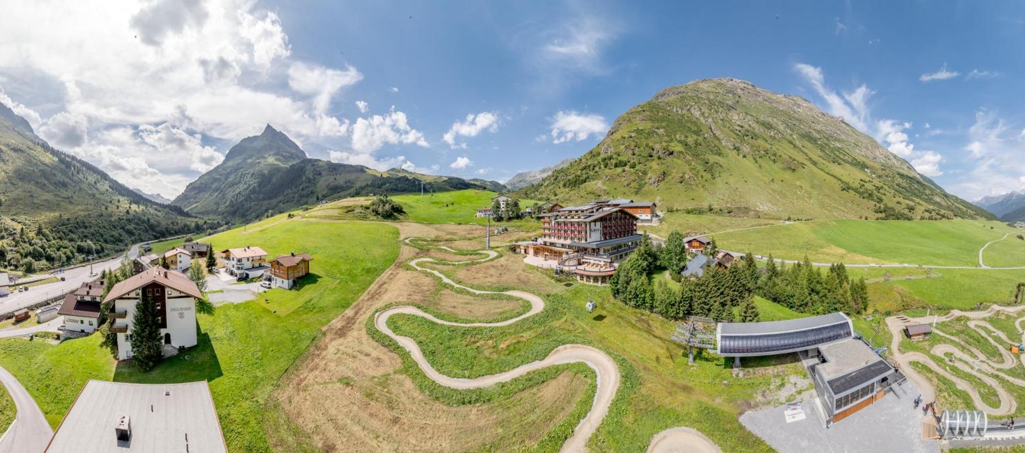 Hotel Almhof Galtür Exteriör bild